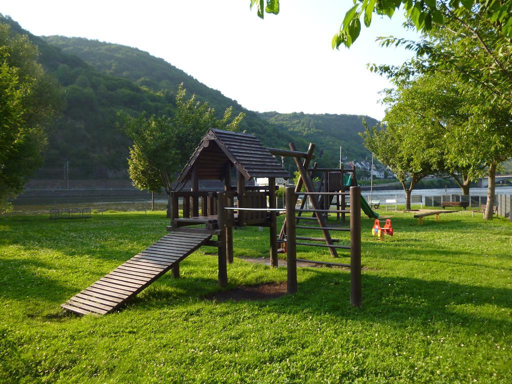 Hotel Garni Reis Treis-Karden Bagian luar foto