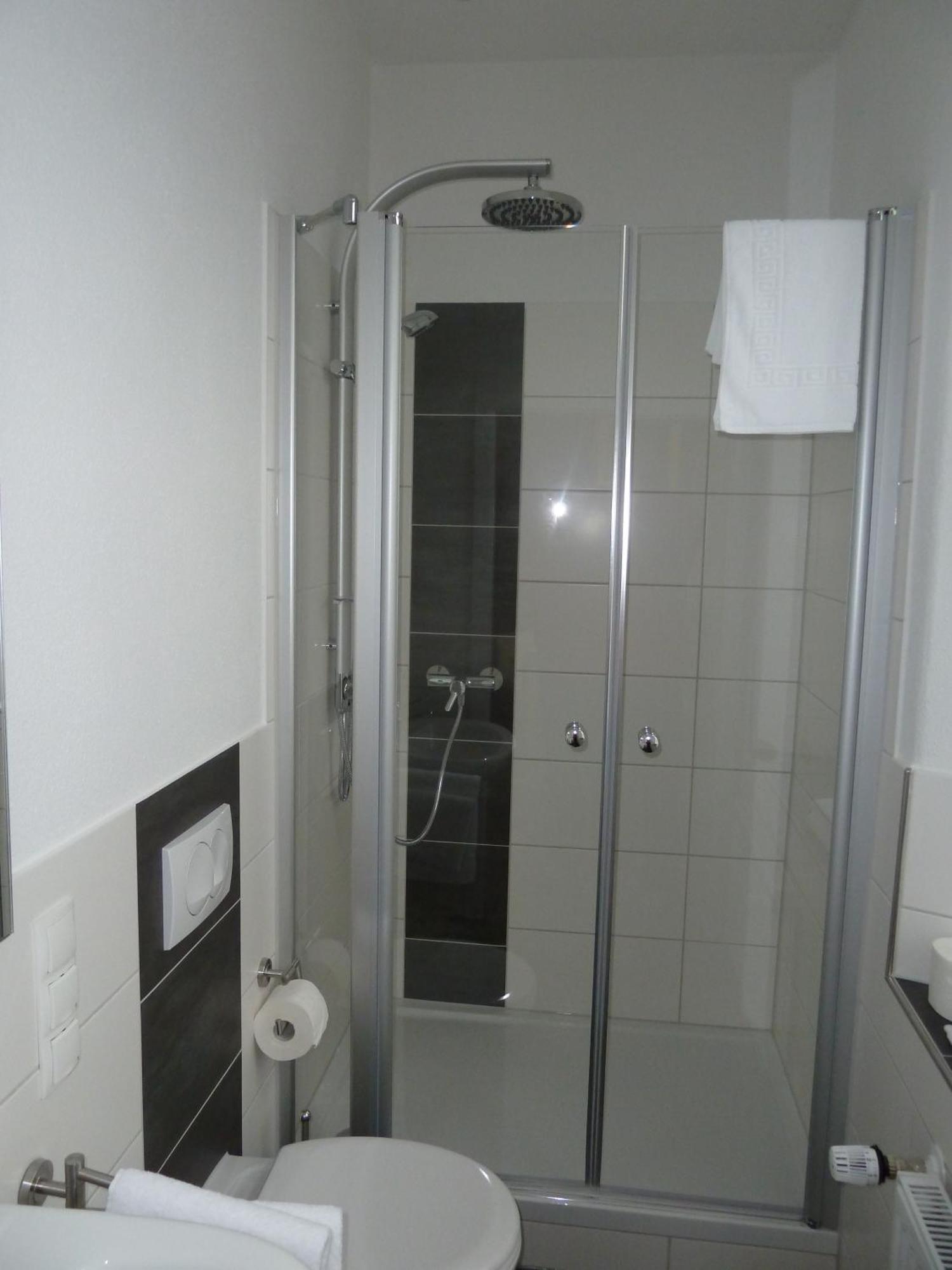 Hotel Garni Reis Treis-Karden Bagian luar foto