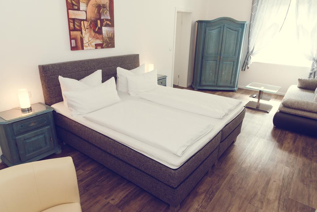 Hotel Garni Reis Treis-Karden Bagian luar foto