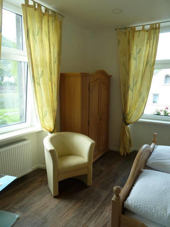 Hotel Garni Reis Treis-Karden Bagian luar foto